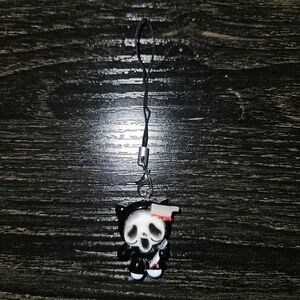 🌺 Lot B/E Black and White Cat Scream Ghost Face Charm Keychain #1